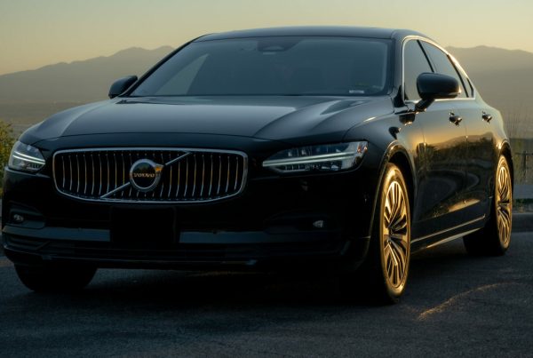 Sedan Volvo SLC Car Service