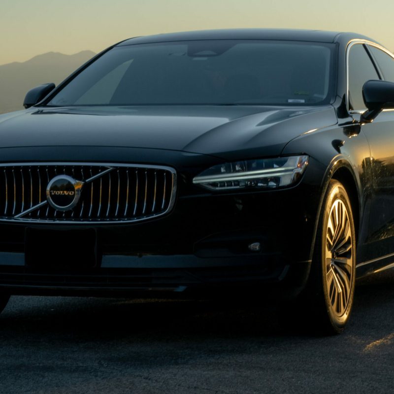 Sedan Volvo SLC Car Service